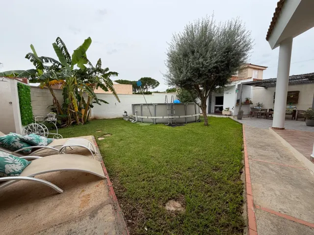 INTERESANTE CHALET EN LA POBLA DE VALLBONA — 29