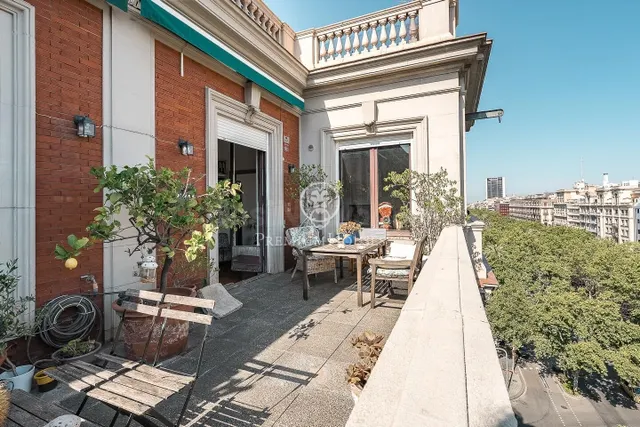 Ático dúplex con 3 terrazas para personalizar en Diagonal - 