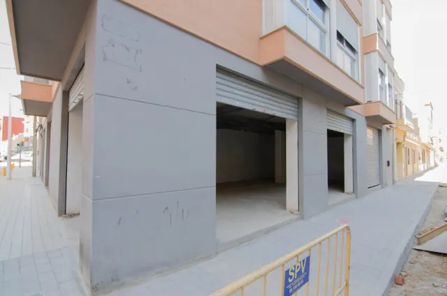 AMPLIO LOCAL EN PAIPORTA — 6