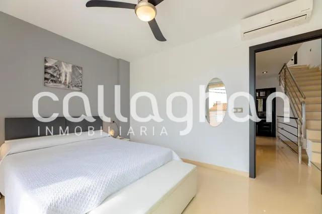 Esquinero adosado en Calle Llarg, Playa Casablanca — 14
