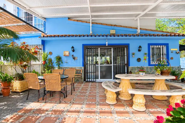 GRUPO SUNSOL VENDE EN EXCLUSIVA CHALET INDEPENDIENTE EN COÍN - foto 3