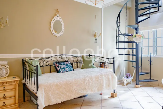 Amplia casa de pueblo con 6 habitaciones en Moncada — 44