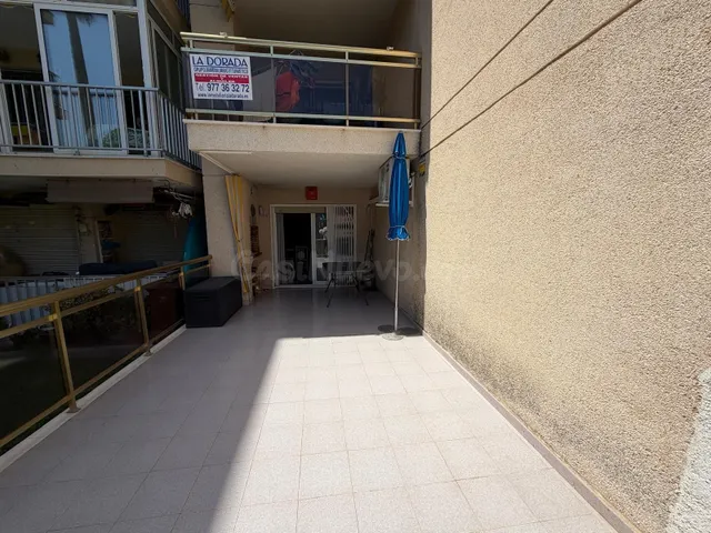 ALQUILER DE TEMPORADA FRENTE AL MAR · PLANTA BAJA CON GRAN T - foto 2