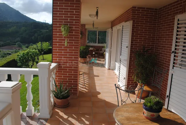 Se vende chalet en Ampuero - foto 5