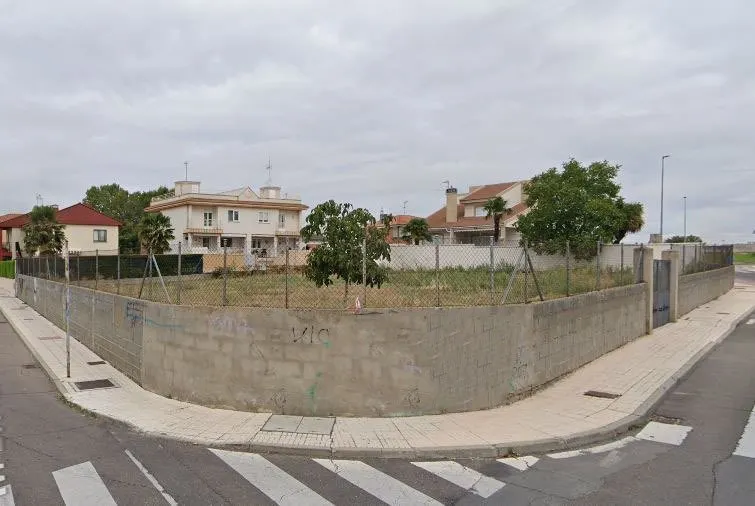 Urbis te ofrece un solar en venta en Cabrerizos, Salamanca.