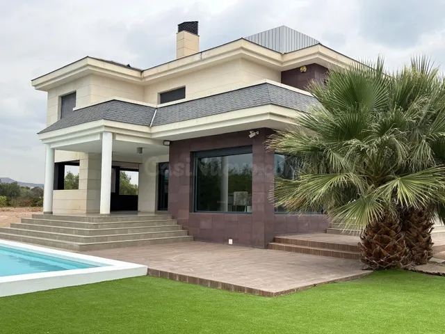 EXCLUSIVA VILLA DE LUJO EN ELDA - LA JAUD - ELEGANCIA, MODER