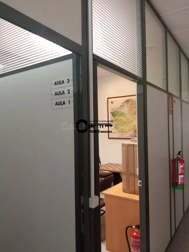 INMOBILIARIA TEJARES ALQUILA OFICINAS COMERCIALES CON AULAS  - foto 5