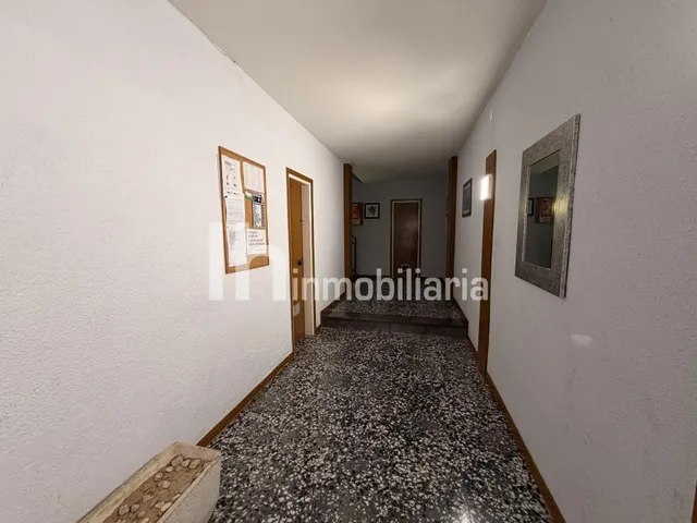 Calle ROMANÍ, amplio y luminoso — 29