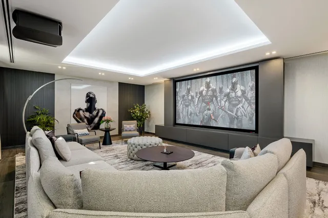 Spectacular Contemporary Villa with Exquisite Quality and Beautiful Views — 44