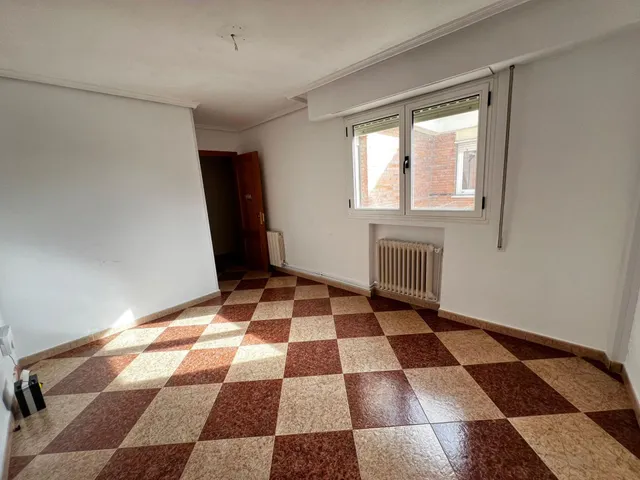 PISO A 5 MINUTOS DEL CENTRO DE BEMBIBRE — 7