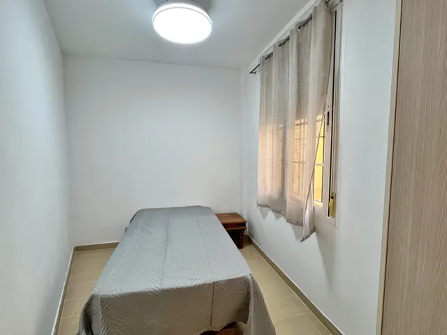 Piso totalmente reformado de 3 dormitorios en Málaga capital – Alquiler de temporada hasta julio — 12