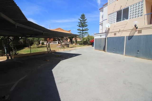 Plaza de parking en zona playa Morro de Gos — 4