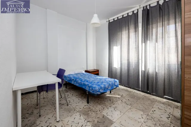Piso luminoso para estudiantes en zona céntrica — 27