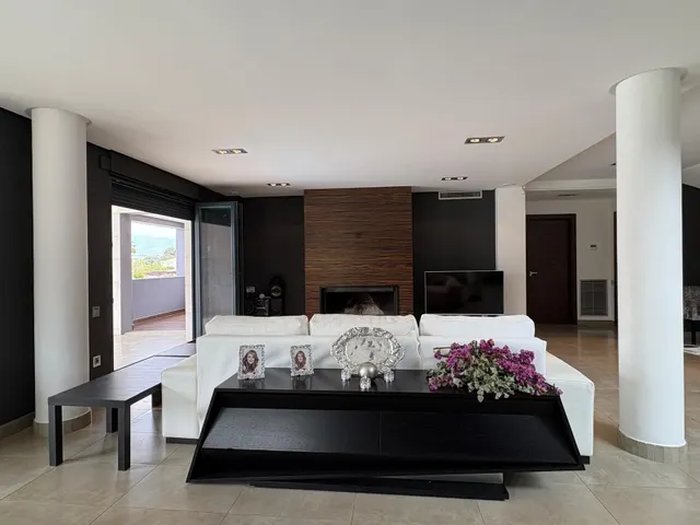 Exclusiva villa de lujo en Elda - la jaud - elegancia, modernidad y confort en entorno rural — 14
