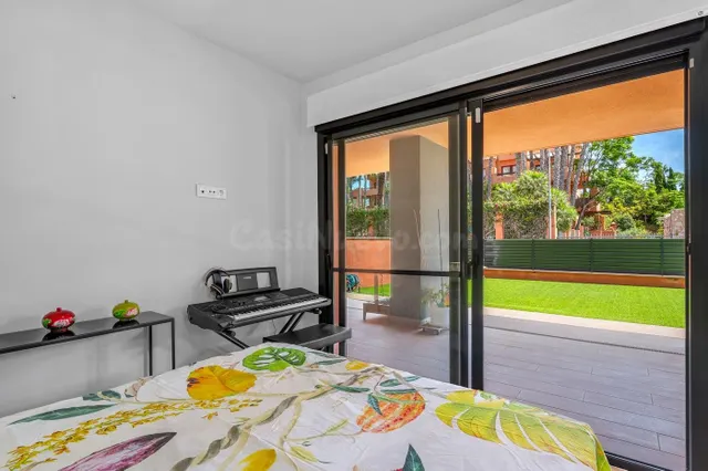 APARTAMENTO DE 2 DORMITORIOS Y 2 BAÑOS EN ORIHUELA COSTA — 23