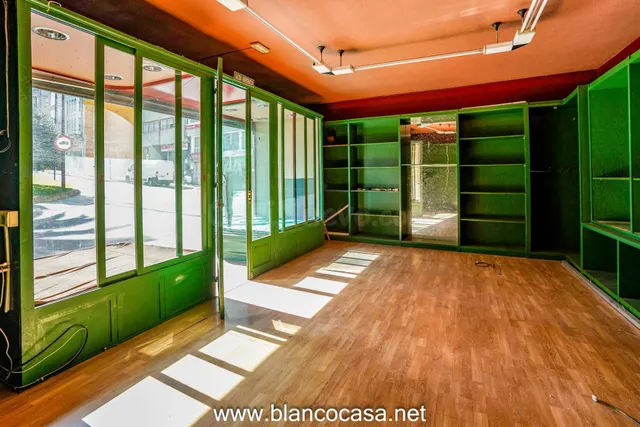 Bajo comercial en ubicación premium y con excelente iluminac - foto 3