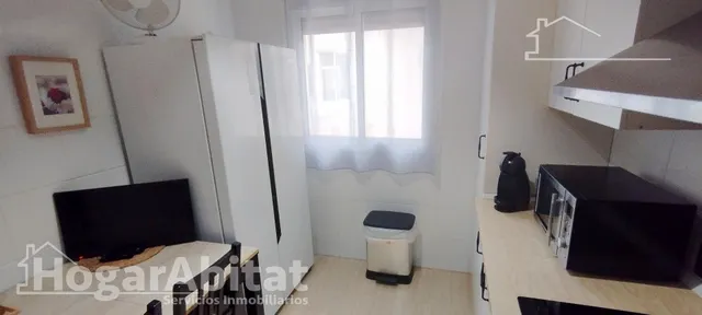 Amplio, moderno y reformado en residencial con terraza, piscina y garaje, todo amueblado — 15