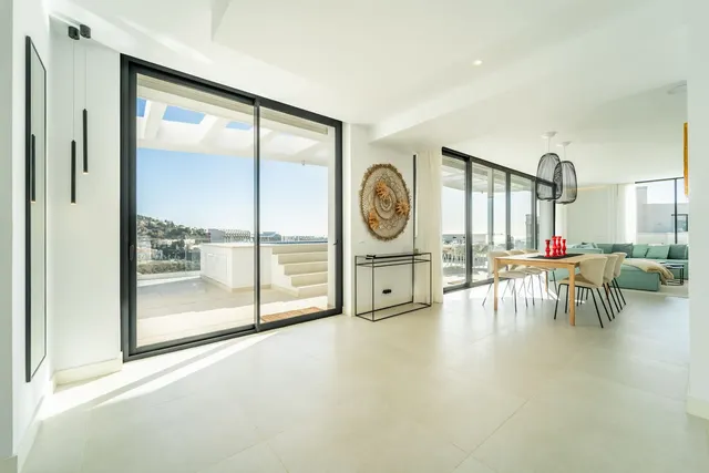 Ático 3 habitaciones 156m² en venta - Centro — 24