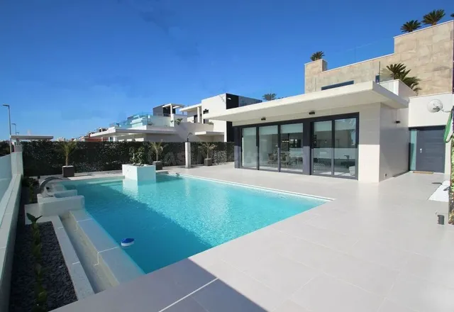 Villa 4 habitaciones 197m² en venta - San Miguel de Salinas - foto 4