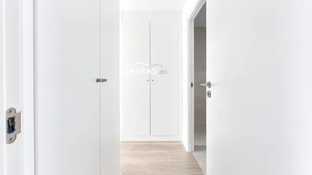 ALOVERA - Obra nueva. Ático con terraza de 10 m2, 3 habitaciones, 3 baños, 2 plazas de garaje, Trastero y piscina. — 26