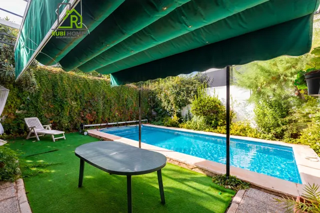 Preciosa casa en Ogíjares con piscina y jardín — 15