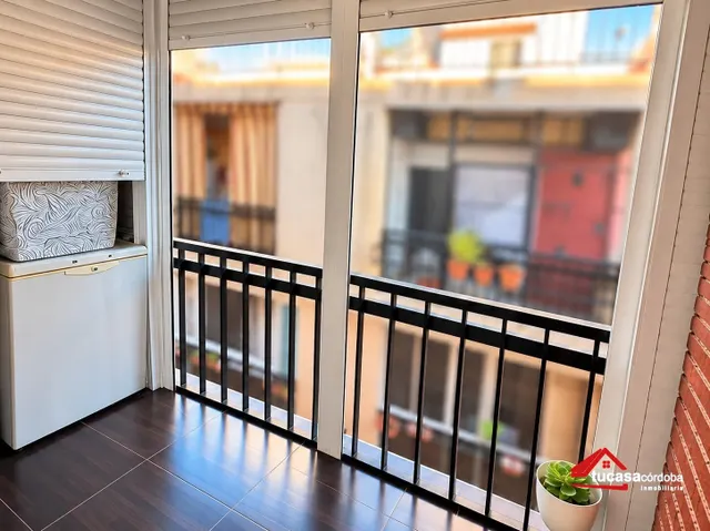 Piso de 2 habitaciones dobles con terraza y ascensor en fátima — 17