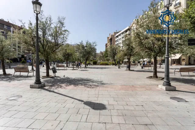 Plaza de garaje en pleno centro de Granada — 8
