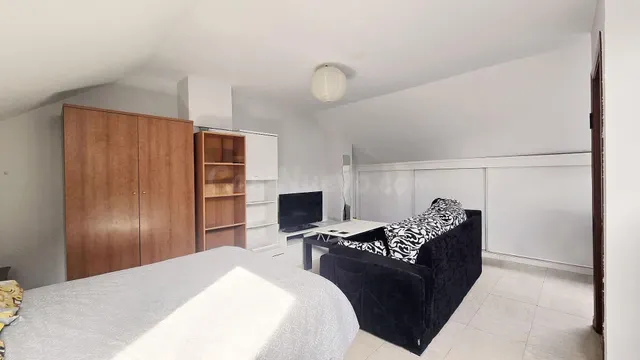 PISO INDEPENDIENTE TIPO ESTUDIO EN VILLANUEVA DE LA CAÑADA  - foto 2