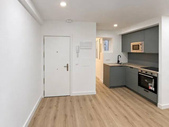 Excepcional piso reformado con terraza y orientación este — 6
