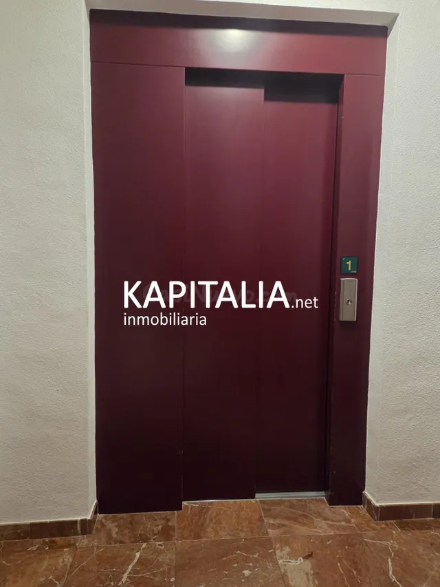 Amplio y Moderno Piso Estudiantil en Ontinyent - Sant Josep - foto 3