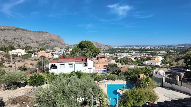 Espectacular Villa de Lujo en Orihuela con Piscina y Ascensor — 5