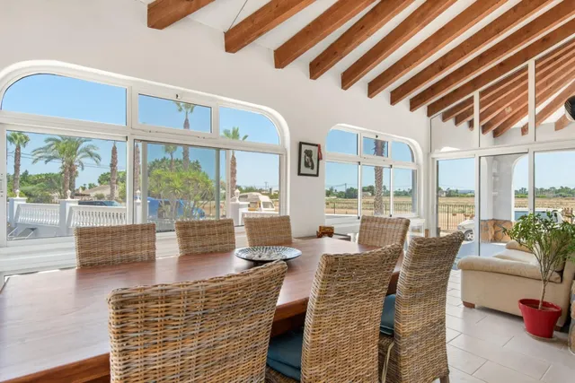 BONITA FINCA RUSTICA EN CATRAL:4 HAB, 4 BAÑOS — 25