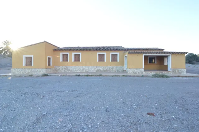 Casa de campo 4 habitaciones 300m² en venta - Los Arejos