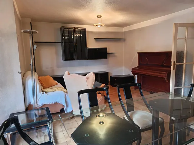 Se vende piso pegado al hospital con todos los servicios a mano — 8