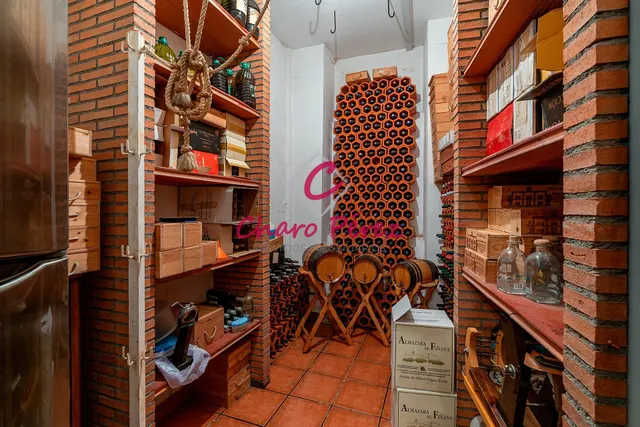 Vivienda en esquina lista para entrar a vivir en Aguadulce centro, zona Pedro Muñoz Seca. — 33