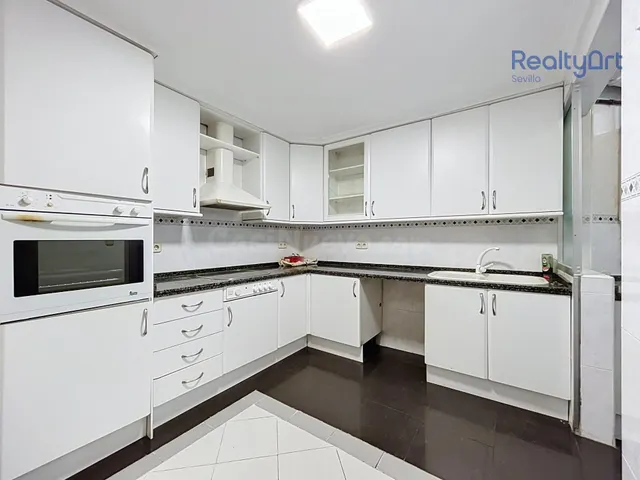 PISO CALLE ARJONA — 38