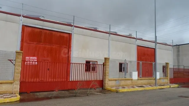 Venta de Nave Industrial en La Carolina, Jaén. — 4