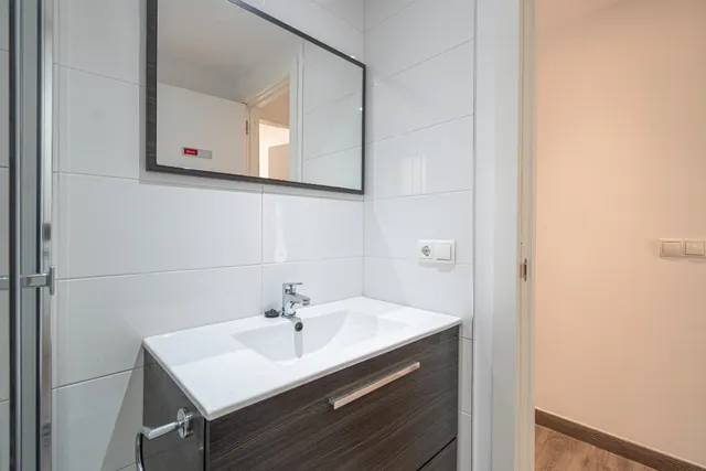 Magnífico primer piso reformado con terraza — 17