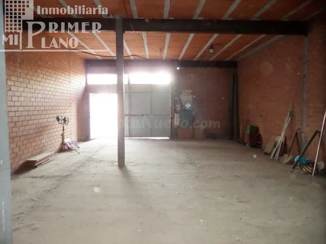 *Casa de dos plantas, de nueva construcción por terminar, po - foto 5