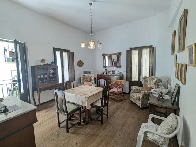 Venta de un edificio en el centro de Estella. - foto 3