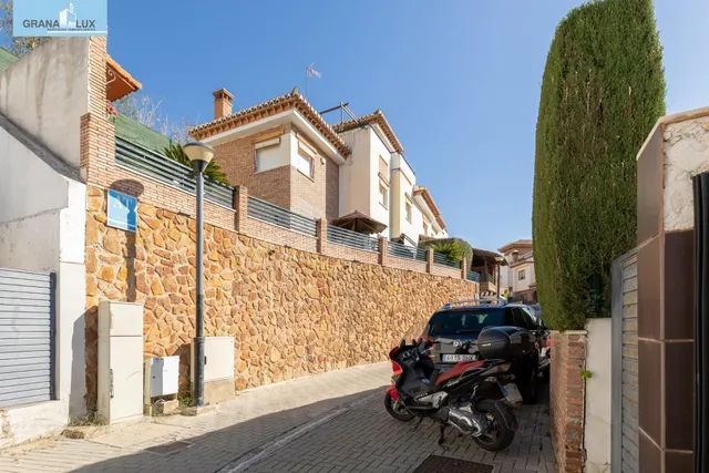 Magnífica casa para invertir puesto que tiene licencia turís - foto 3