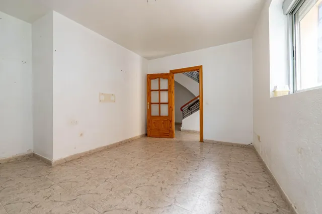 Edificio en Venta en Guadix - Oportunidad de Inversión — 39