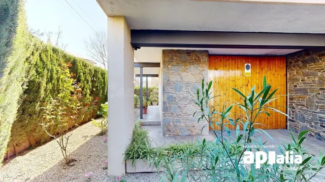 CHALET ÚNICO EN LA ZONA EN BARBERÀ - foto 3