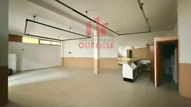 LOCAL COMERCIAL EN GALERÍAS COMERCIALES DE O COUTO - foto 4