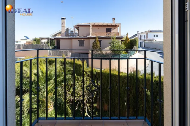 MAGNÍFICO CHALET EN URB. SUEÑOS DE CADIMA, ALHENDIN — 33