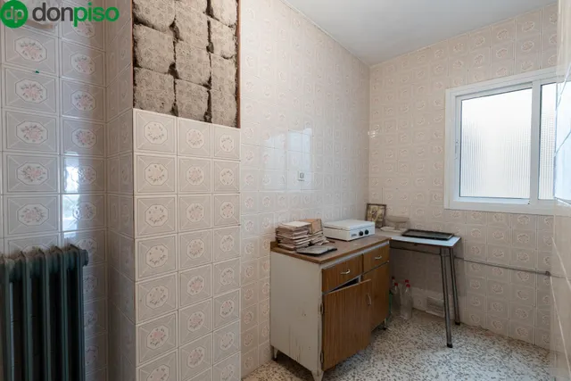 Piso con terraza y gran potencial junto a Camino de Ronda — 16