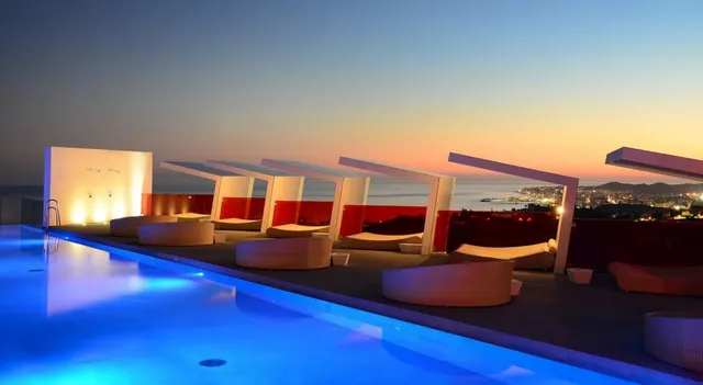 LLAVE EN MANO. ÁTICO IMPRESIONANTE CON ENORME TERRAZA, ORIENTACIÓN SUR Y VISTAS PANORÁMICAS AL MAR — 36
