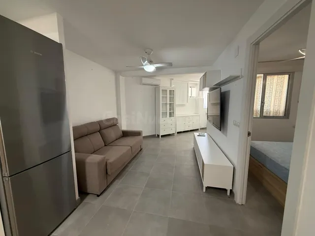 Acogedor Piso Reformado en Benidorm - ¡Tu Refugio Ideal! — 2