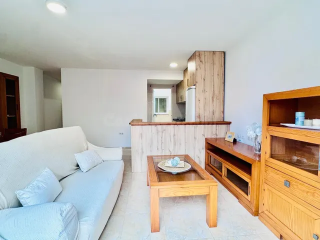 Piso en Venta en el Corazón de Totana - Ideal para Entrar a  - foto 3