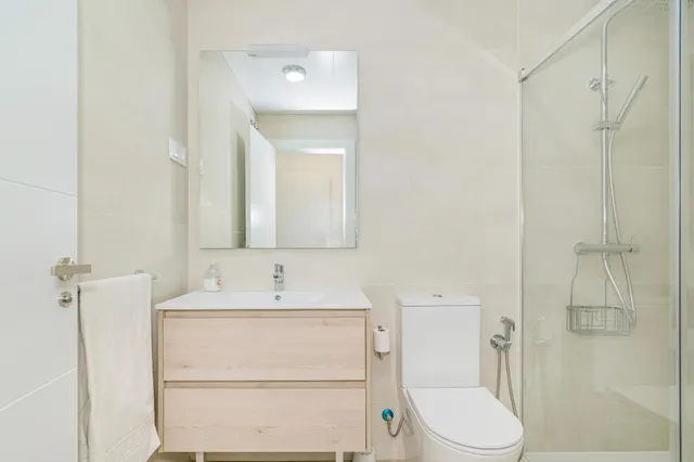 Apartamento premium de gran calidad de 1 dormitorio en torre noga del barrio de albayda con una terraza con vistas panoramicas — 23